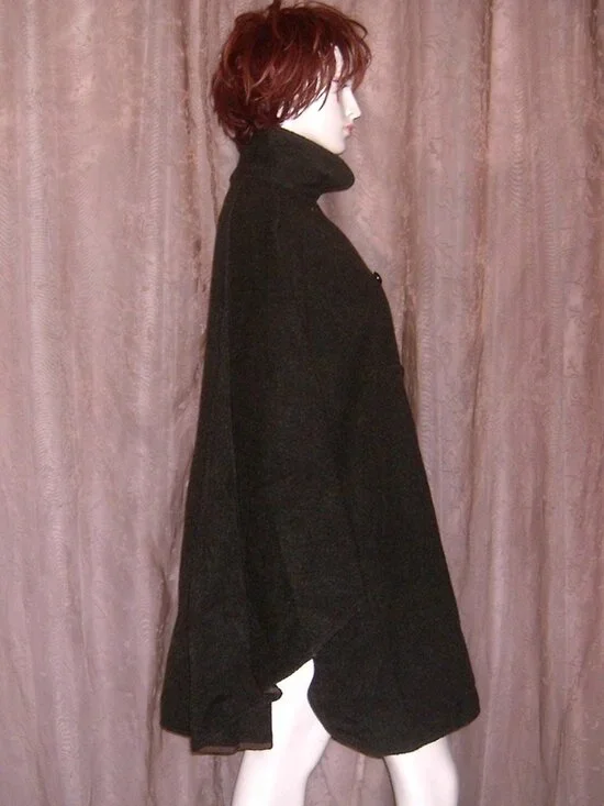 Moessmer Wool Green Vintage Walking Cape - Picture 1 of 17